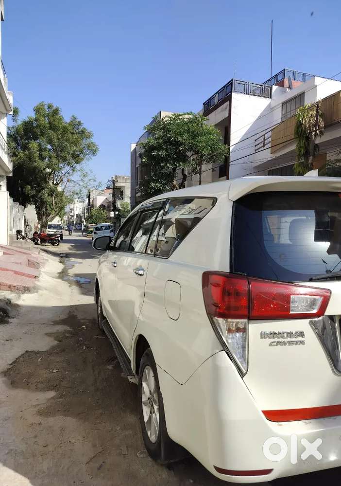 Toyota Innova Crysta 2019