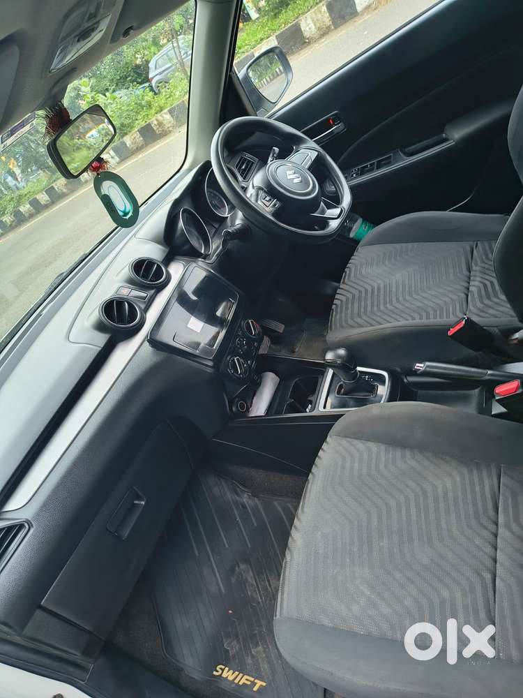 Maruti Suzuki Swift 1.2 Vxi (o), 2023, Petrol