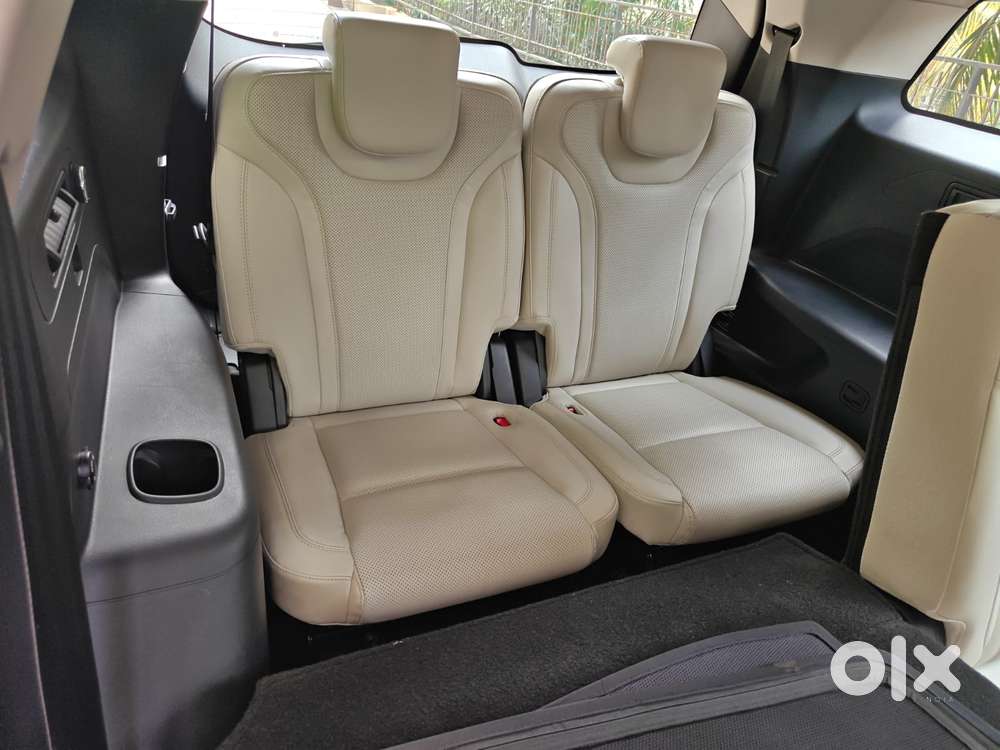 Mahindra Xuv700 2.0 Ax 7 Petrol At Luxury Pack Str, 2024, Petrol