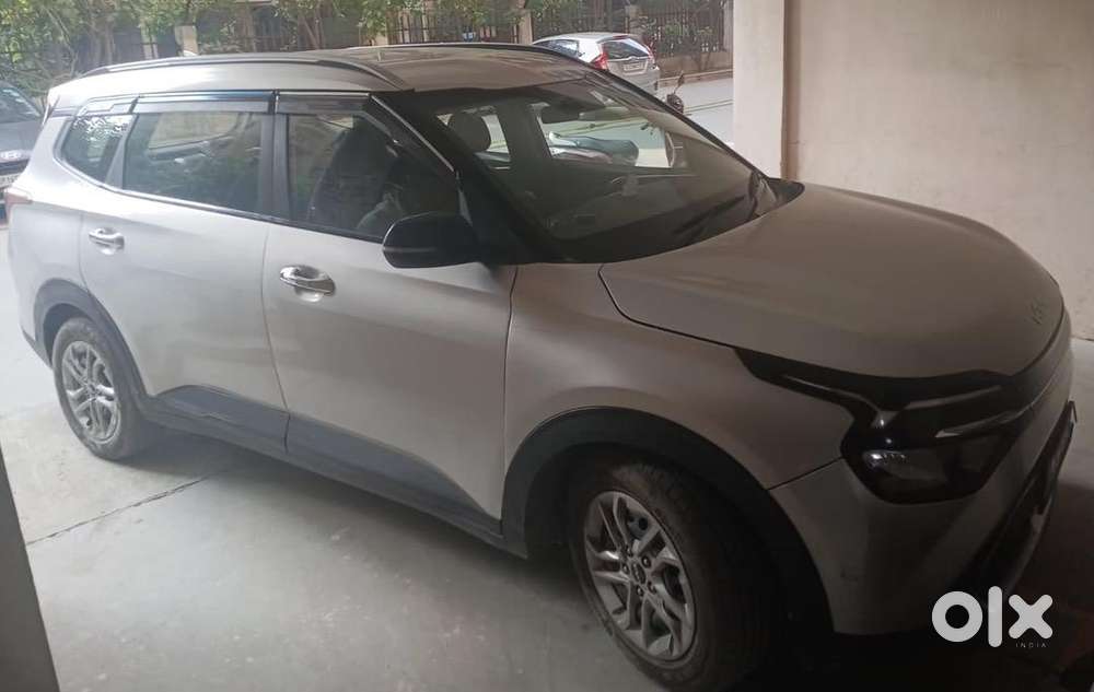 Kia Carens 2023 Diesel Well Maintained