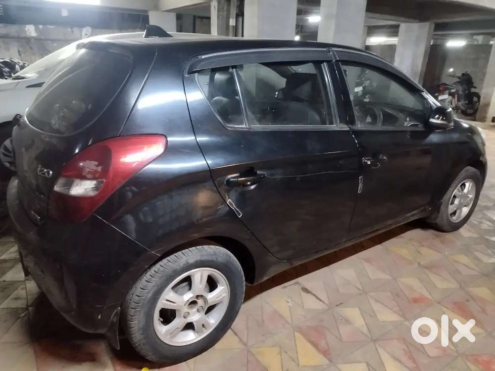 Hyundai I20 2011 Petrol And Cng Well Maintained