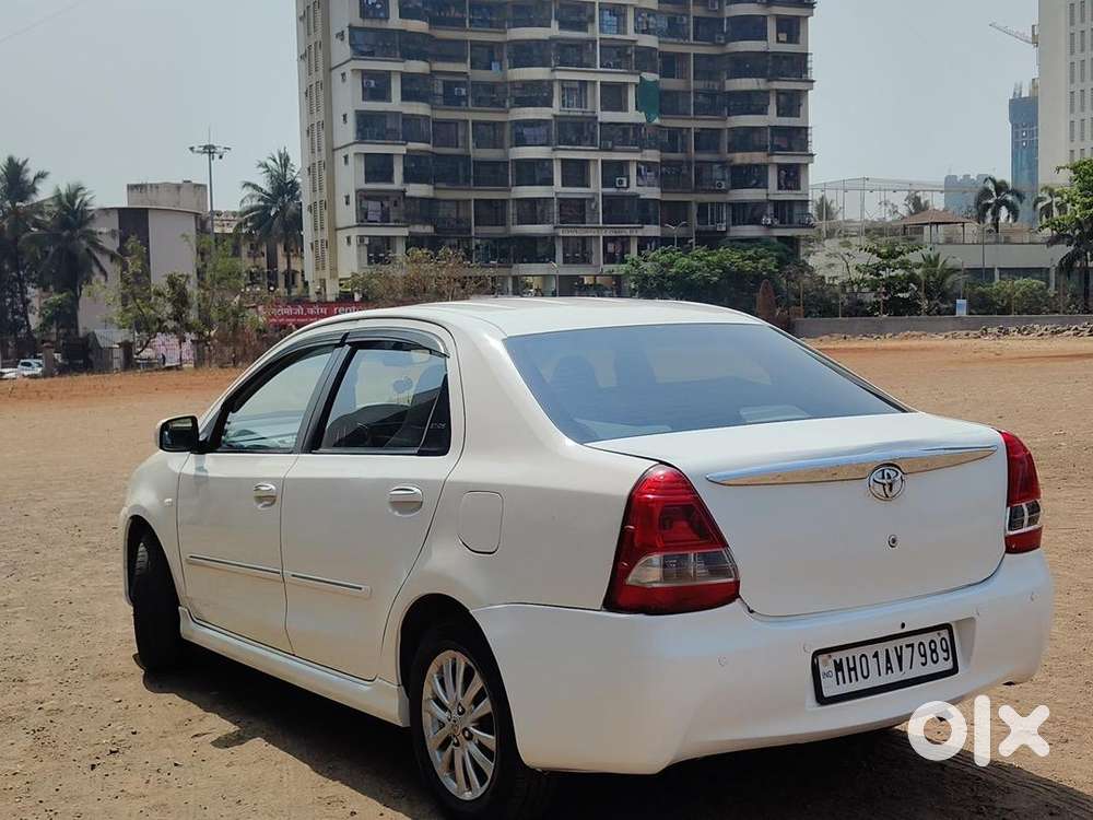Toyota Etios 2011 Cng & Hybrids Well Maintained