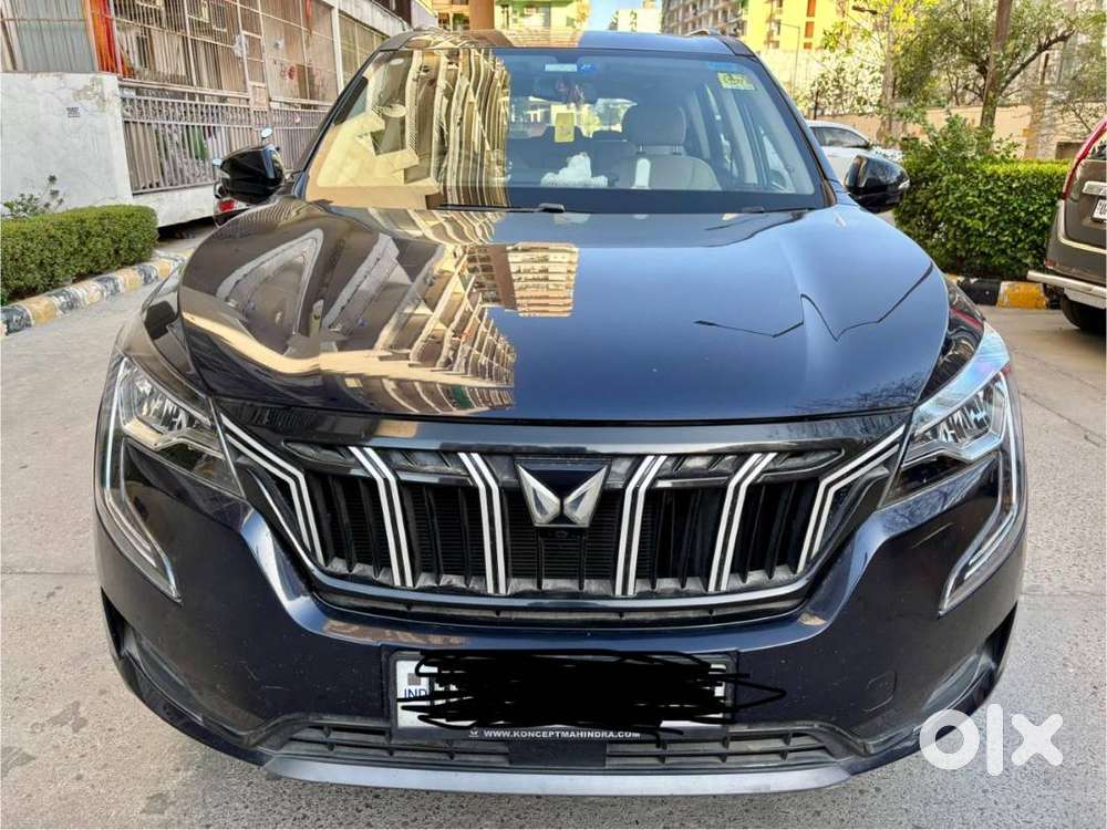 Mahindra Xuv700 Ax5 Petrol Mt 7 Seater 2022