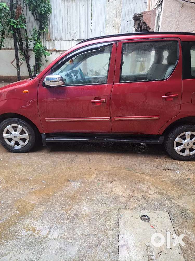 Mahindra Quanto 1.5 C6 2013