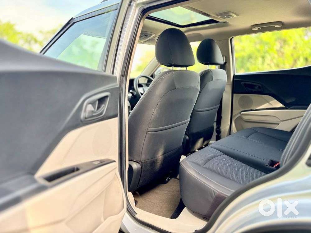 Mahindra Xuv300 W6 Diesel, 2022, Diesel