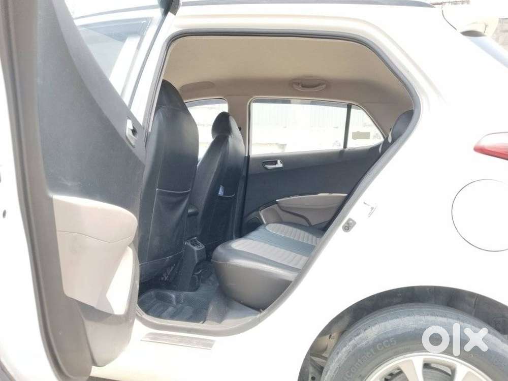 Hyundai Grand I10 Asta Option, 2015, Petrol