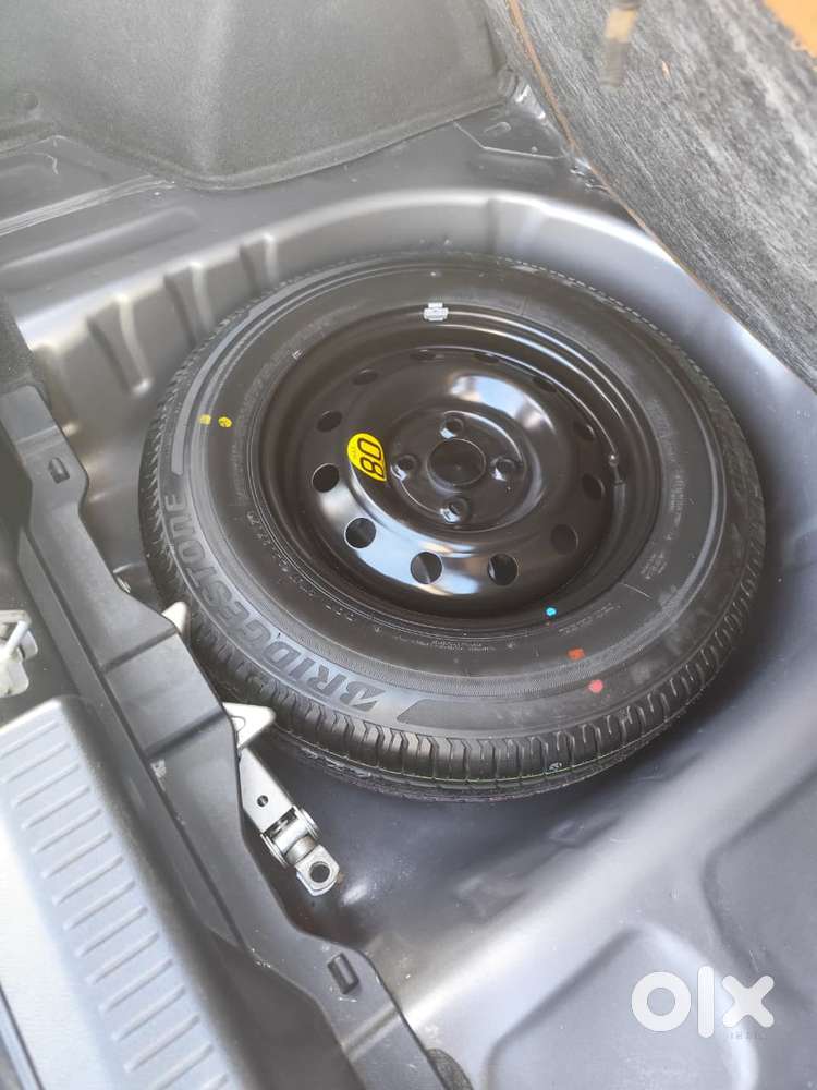 Maruti Suzuki Swift Dzire Zxi + Mt, 2018, Petrol