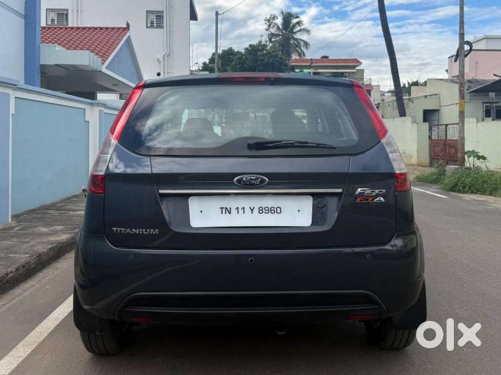 Ford Figo Petrol Titanium, 2013, Petrol