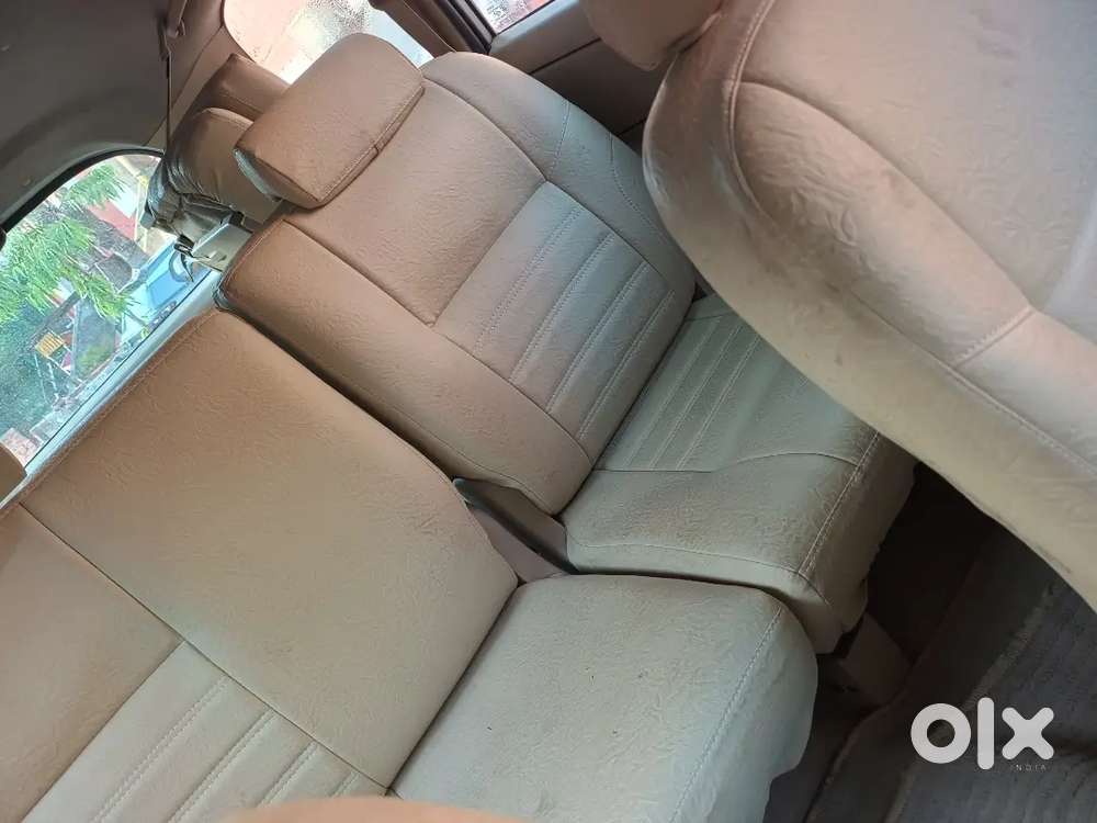 Toyota Innova Petrol 2005