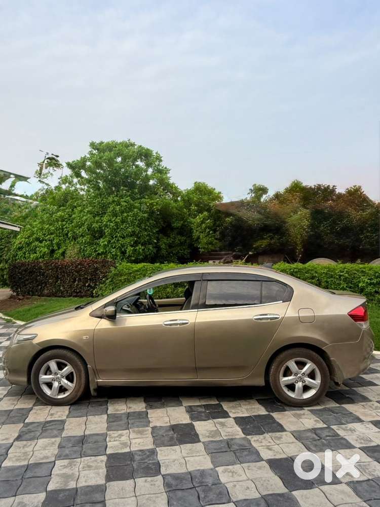 Honda City Automatic 2011 Top Model