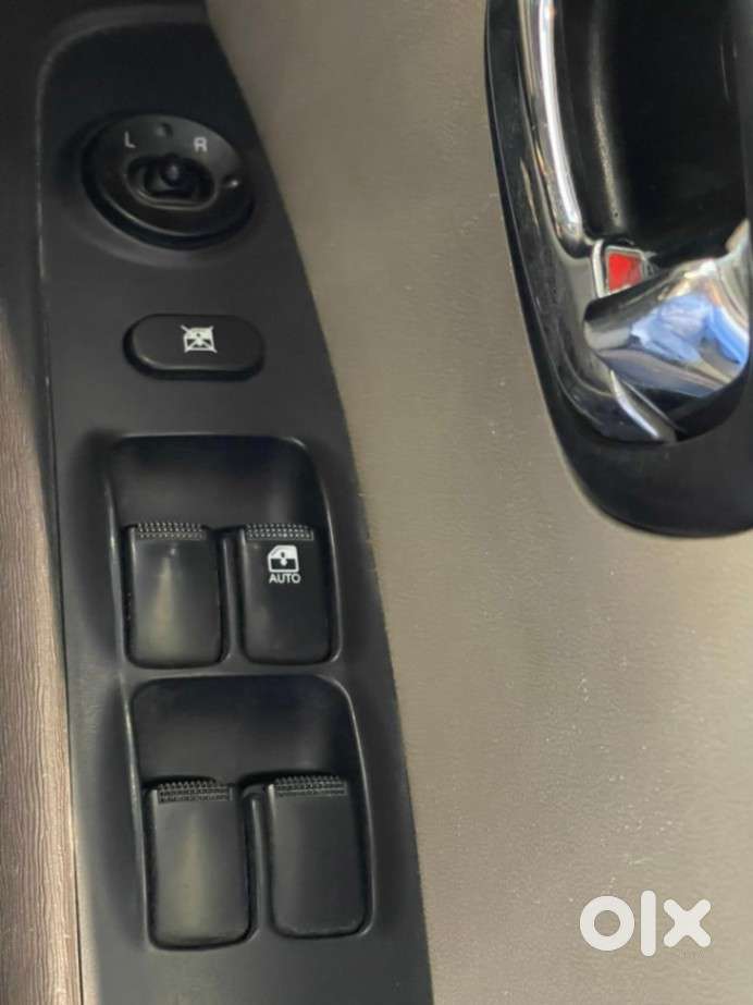 Hyundai I10 Sportz, 2013, Petrol