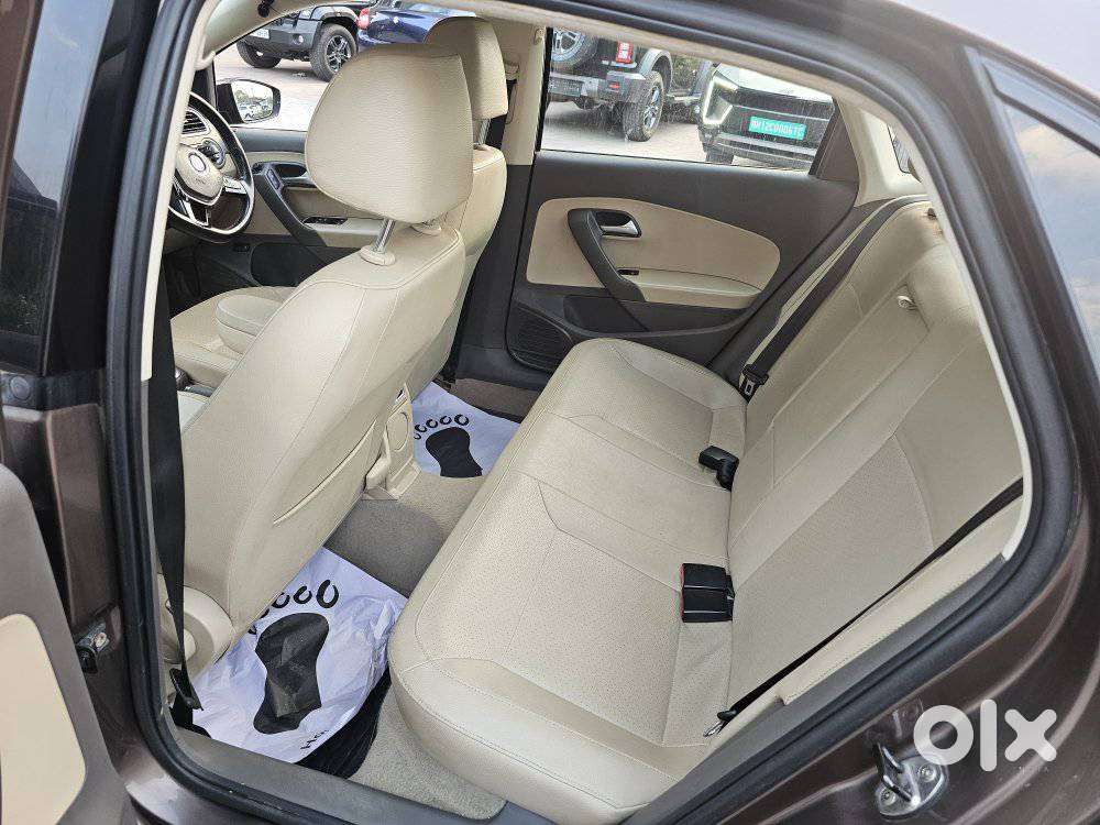 Volkswagen Vento 1.2 Highline Plus At 16 Alloy, 2018, Petrol