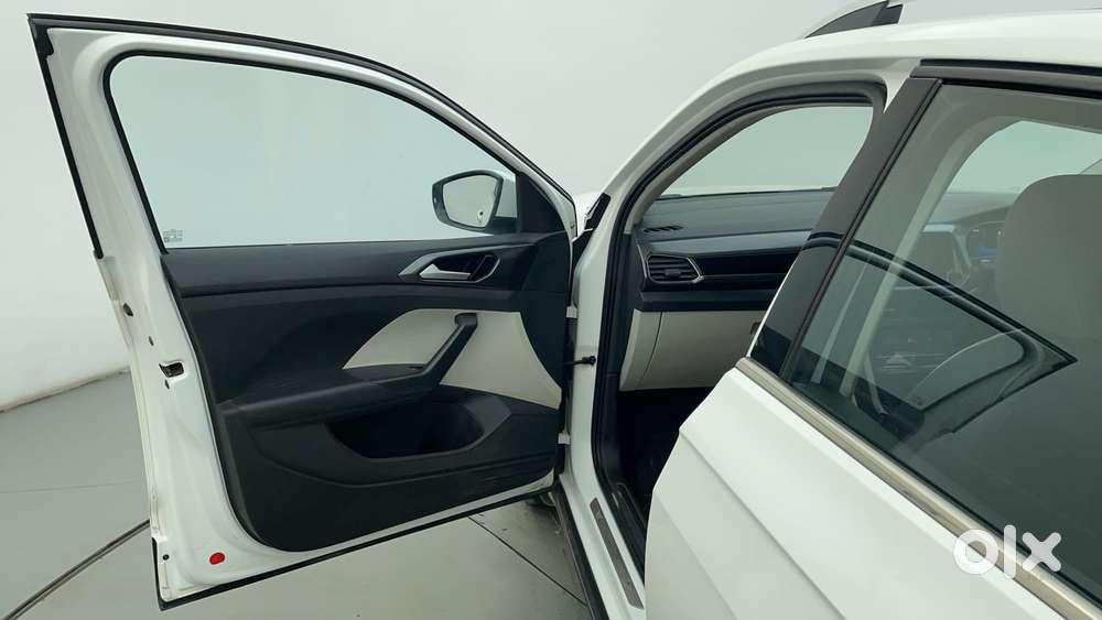 Volkswagen Taigun Topline 1.0 Tsi At (electric Seats), 2023, Petrol