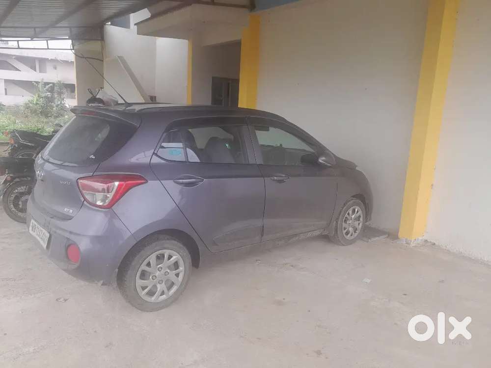 Grand I10 Top Varient Sportz