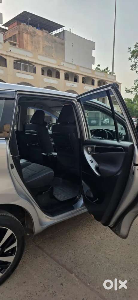 Toyota Innova Crysta 2018