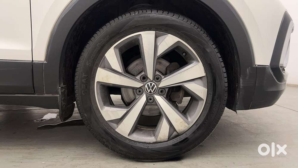 Volkswagen Taigun Topline 1.0 Tsi At (electric Seats), 2021, Petrol