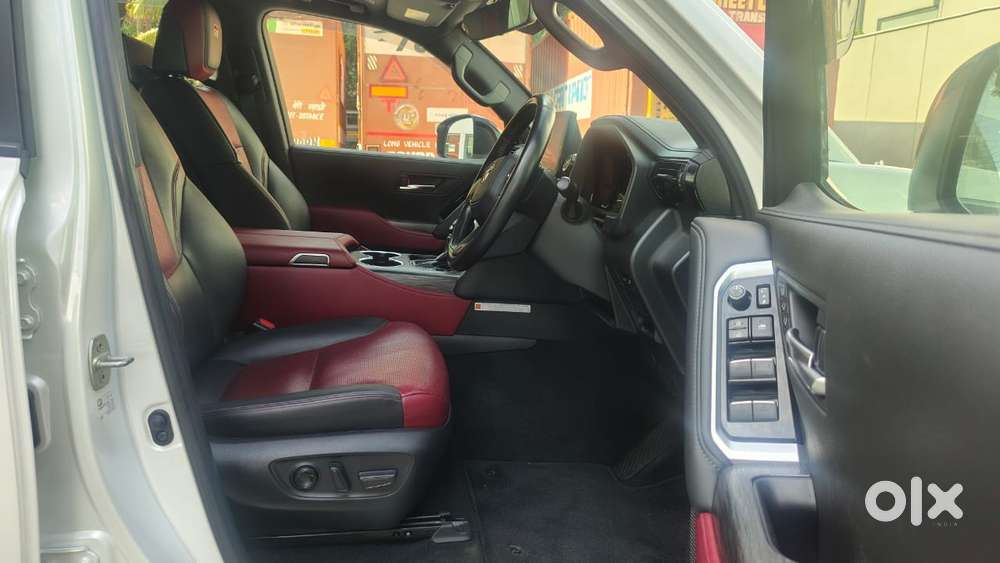 Toyota Land Cruiser 3.3 Zx Diesel, 2025