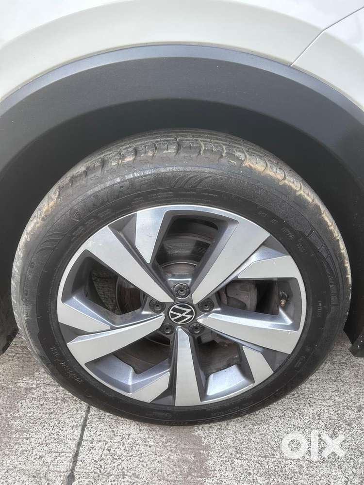 Volkswagen Taigun 1.0 Tsi Topline At, 2022, Petrol