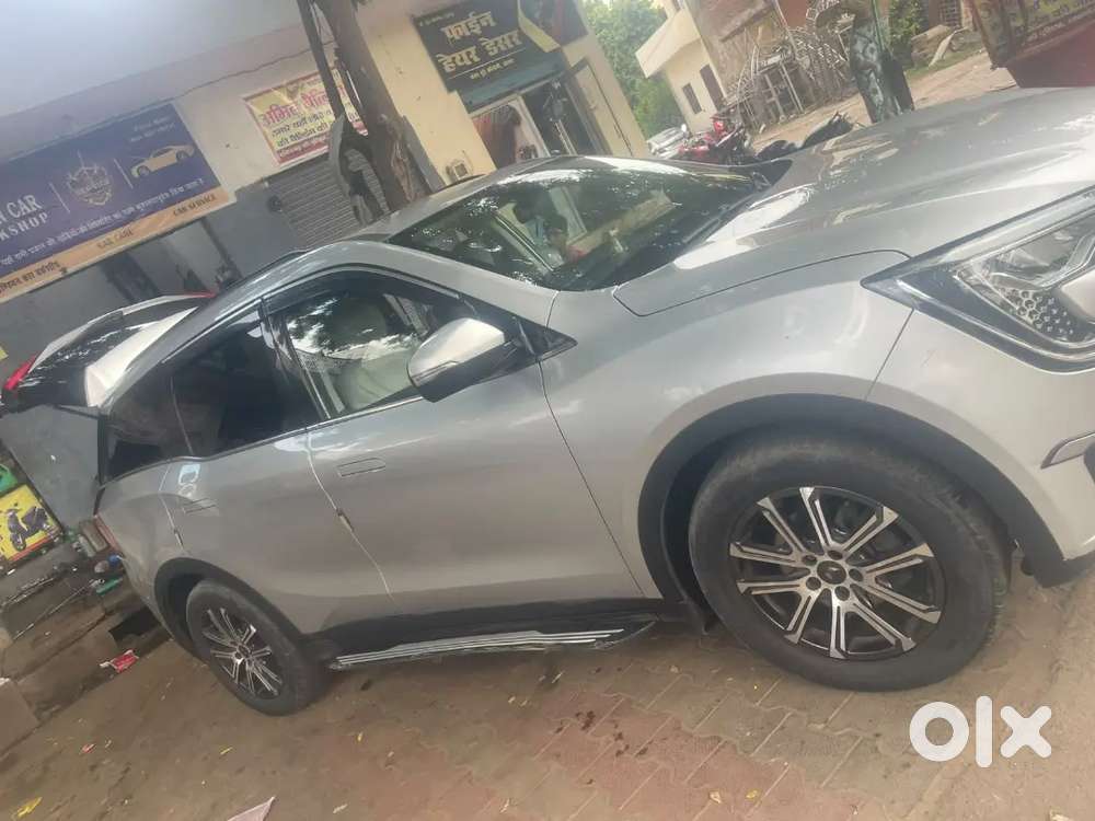 Mahindra Xuv700 Ax7l 2022