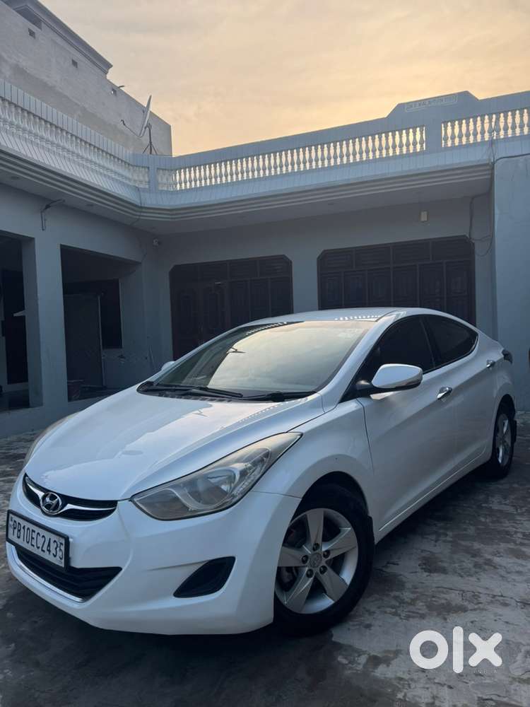 Hyundai New Elantra Diesel 2013