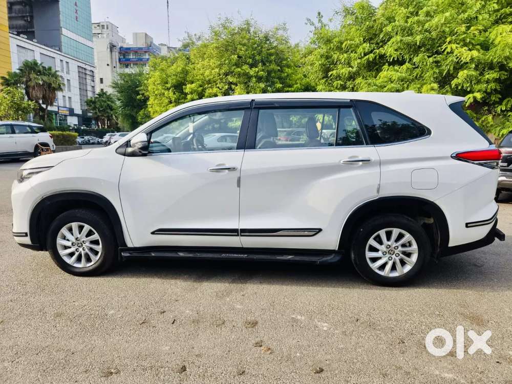 Toyota Innova Hycross, 2026, Petrol