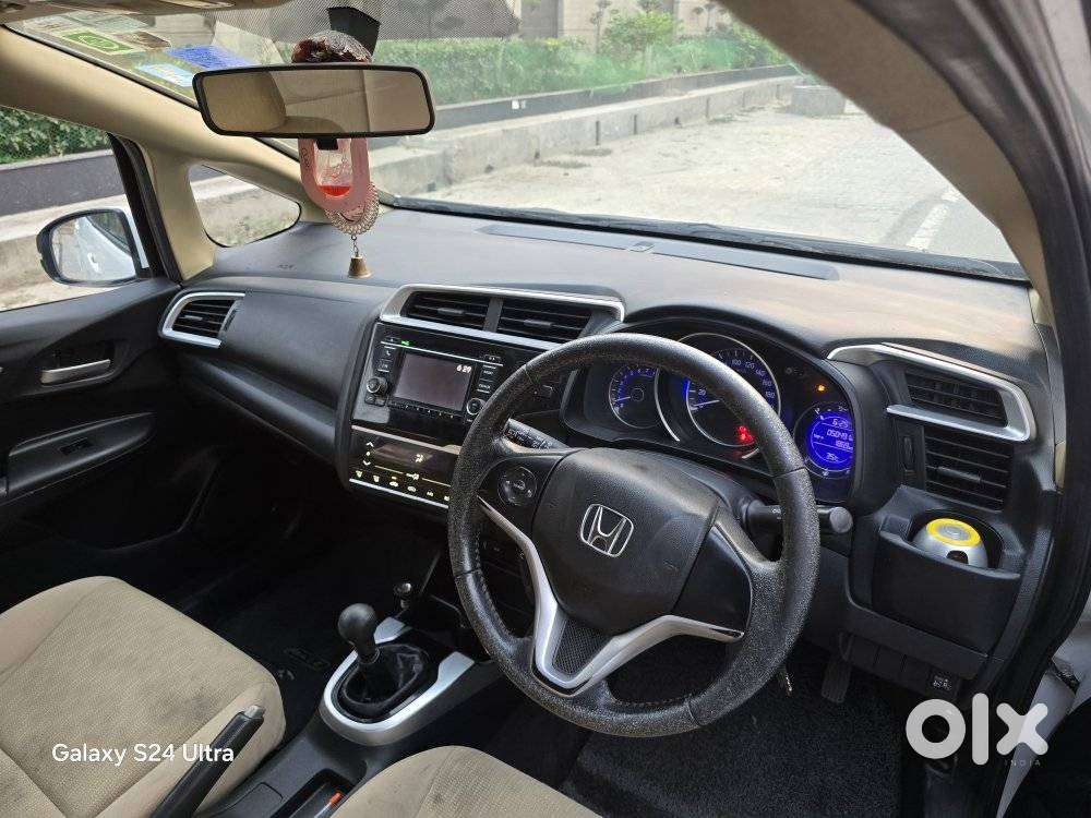 Honda Jazz V Mt Privilege, 2017, Petrol