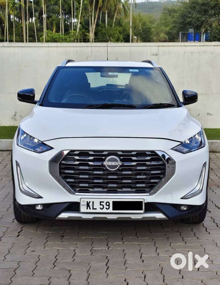 Nissan Magnite 1.0 Xv Turbo Cvt, 2022, Petrol