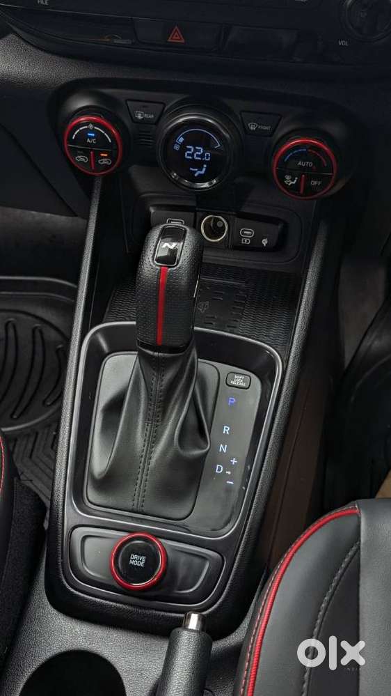 Hyundai Venue 1.0 Sx (o) Turbo Dct Dual Tone, 2024, Petrol