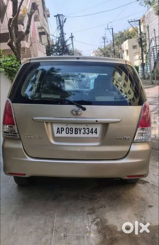 Toyota Innova 2010 Diesel Manual 209000 Km Driven