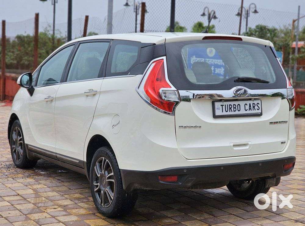 Mahindra Marazzo M8, 2018, Diesel