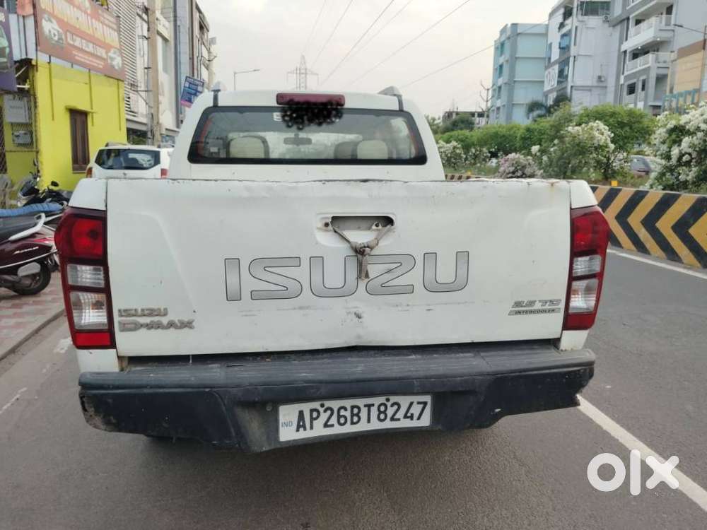 Isuzu V-cross Z 4x4 Mt, 2017, Diesel
