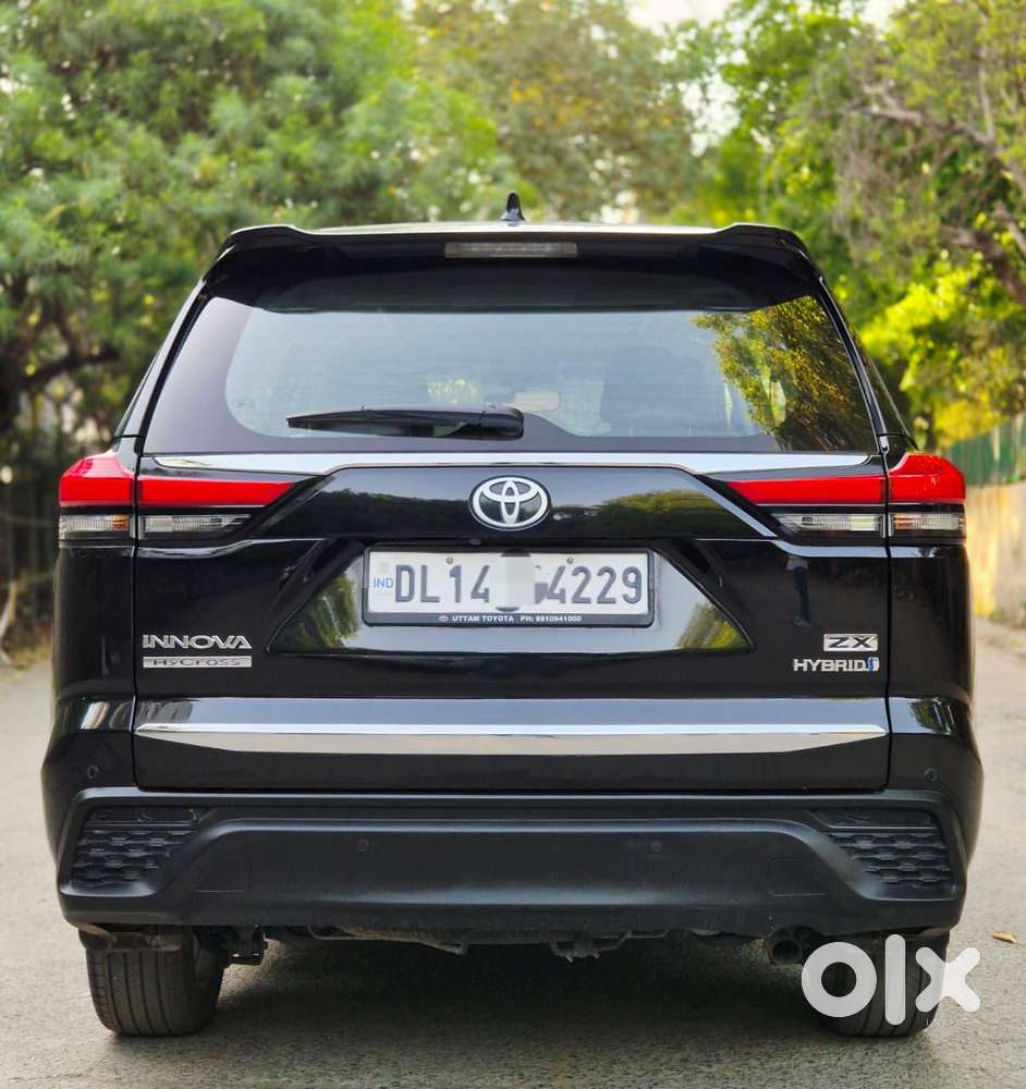 Toyota Innova Hycross 2.0 Zx Hybrid 7 Str, 2023, Petrol
