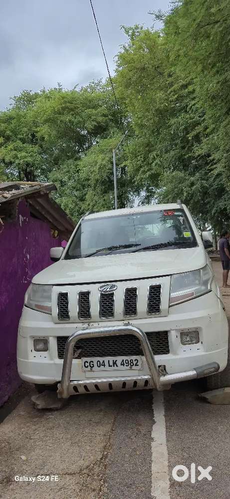 Mahindra Tuv 300 2016