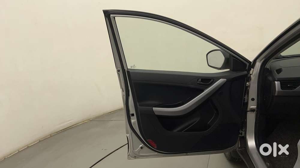 Tata Nexon 1.2 Revotron Xma Amt (s), 2021, Petrol