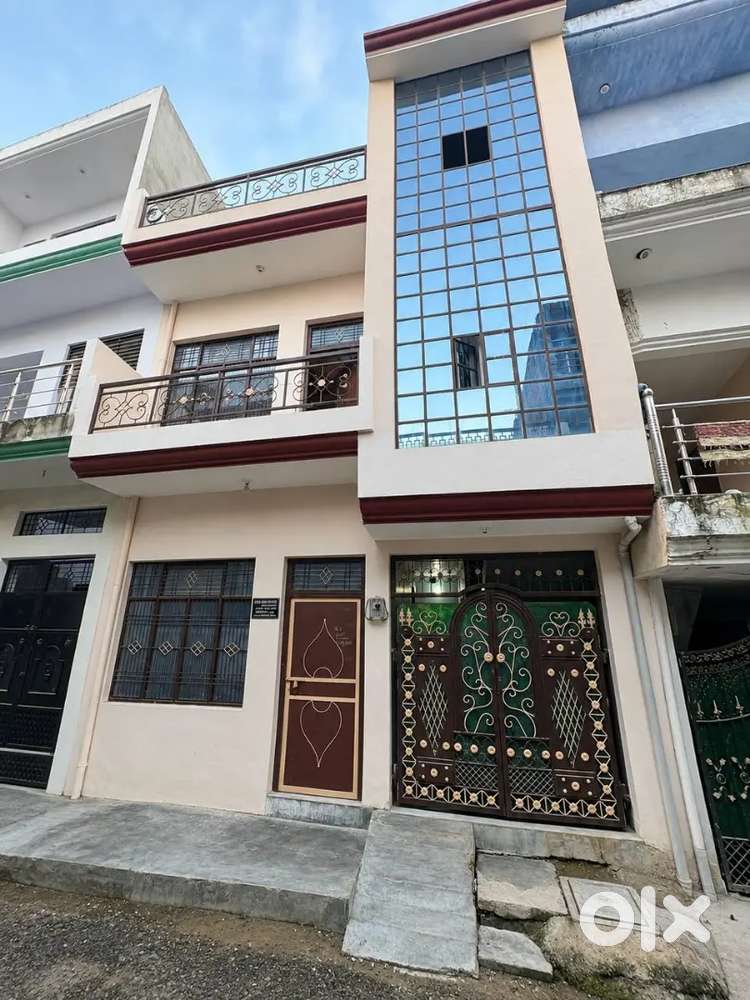 Beautiful independent house for sale beside mecca masjid kareli