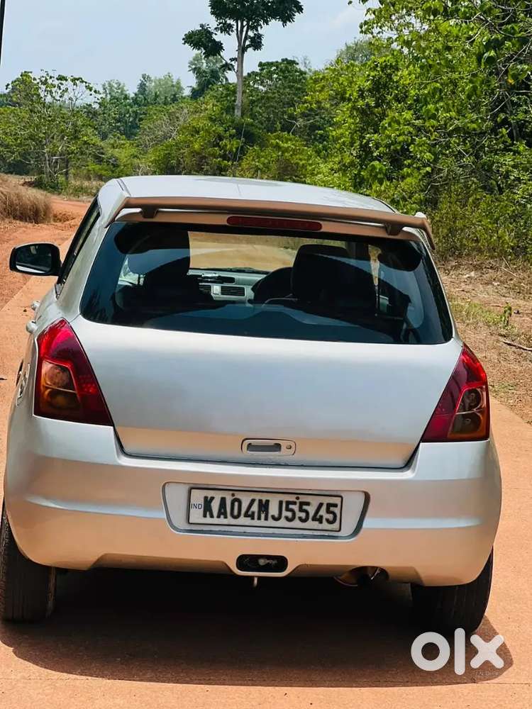 Maruti Suzuki Swift 2011 Diesel 194500 Km Driven