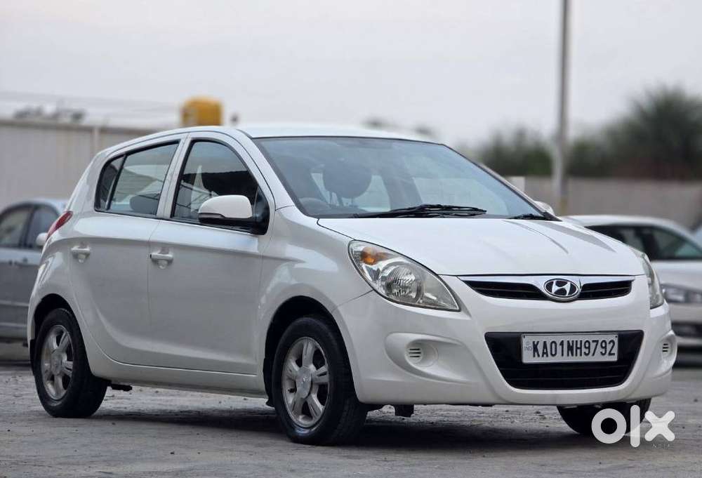 Hyundai I20 2010-2012 1.2 Sportz, 2011, Petrol