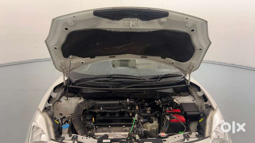 Maruti Suzuki Dzire Vxi Ags, 2022, Petrol