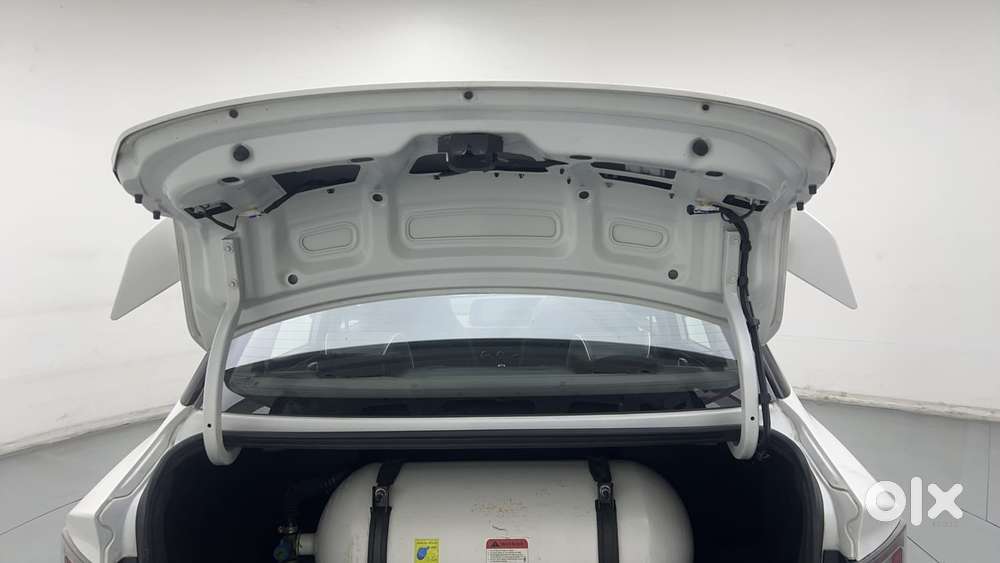 Hyundai Aura 1.2 Sx Cng, 2023, Cng & Hybrids