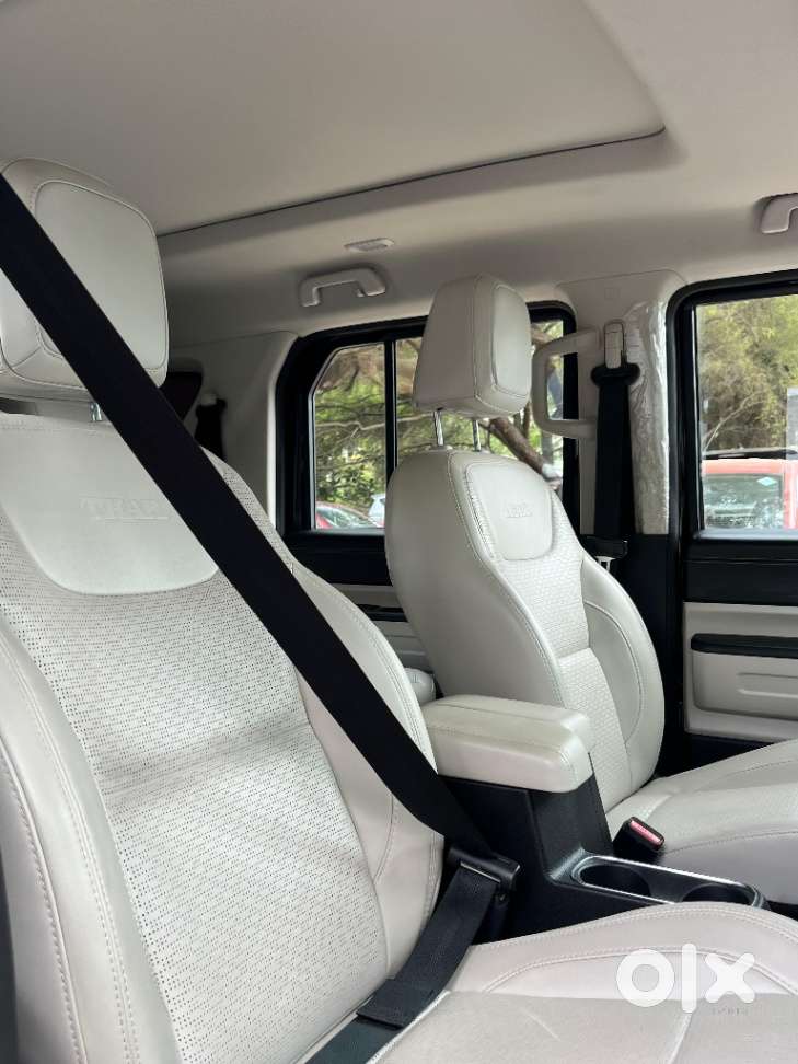 Mahindra Thar Roxx Ax7 L Petrol At 2wd, 2025, Petrol