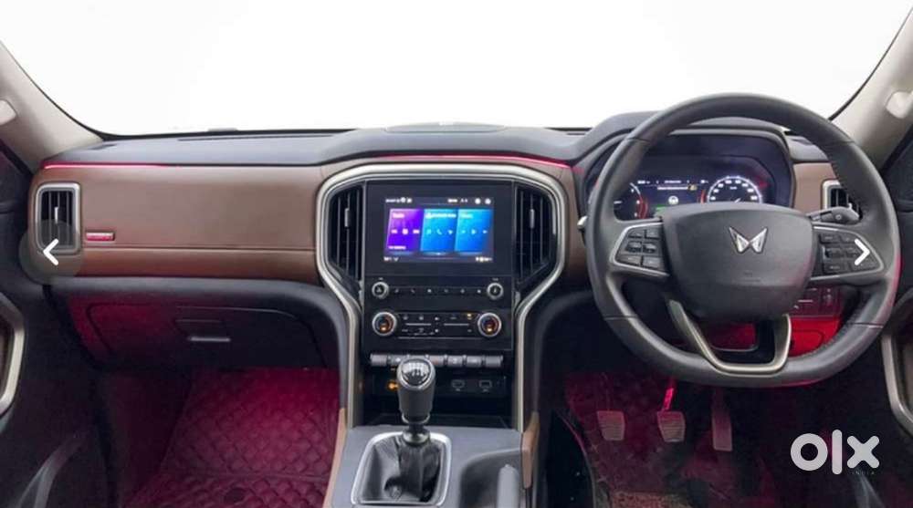 Mahindra Scorpio N Z8l 2023 Petrol Well Maintained