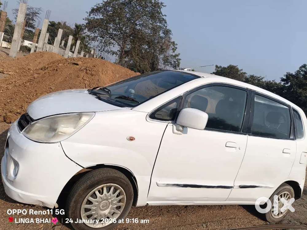 Maruti Suzuki Estilo 2012