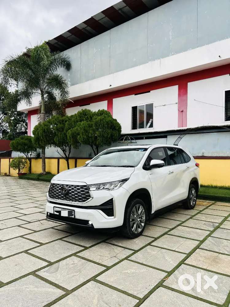 Toyota Innova Hycross 2025 Last