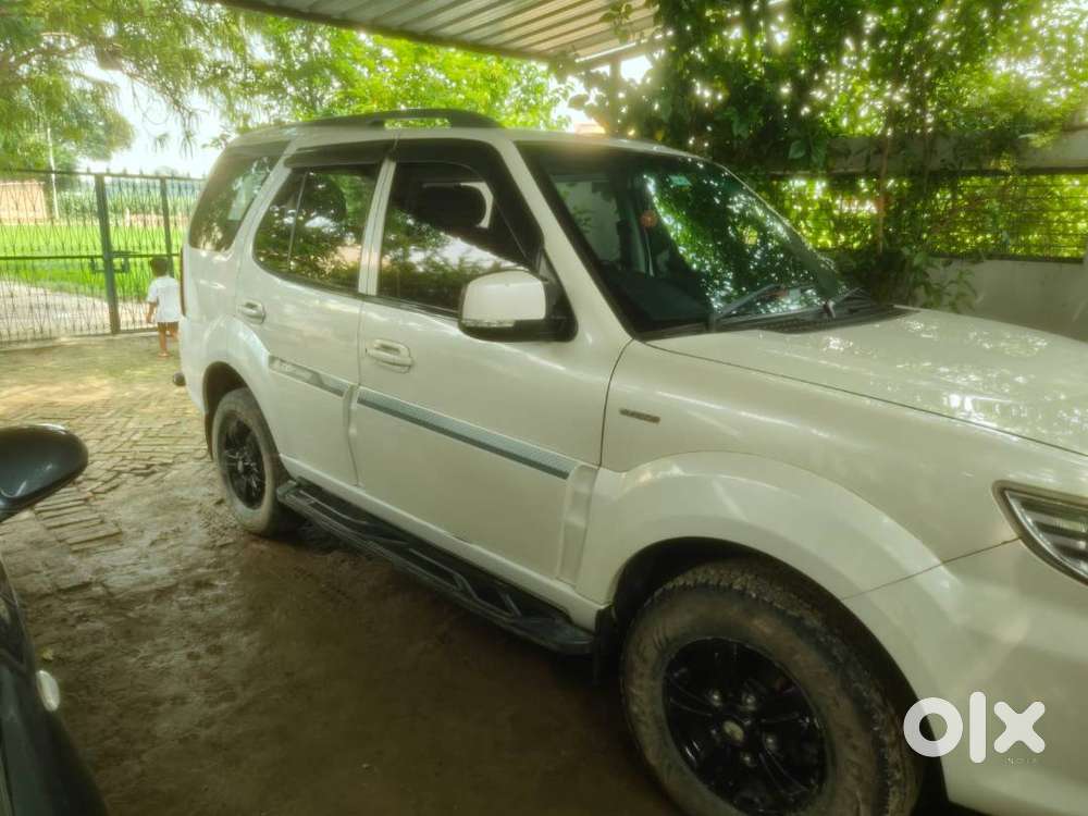 Tata Safari Strome In Good Condition