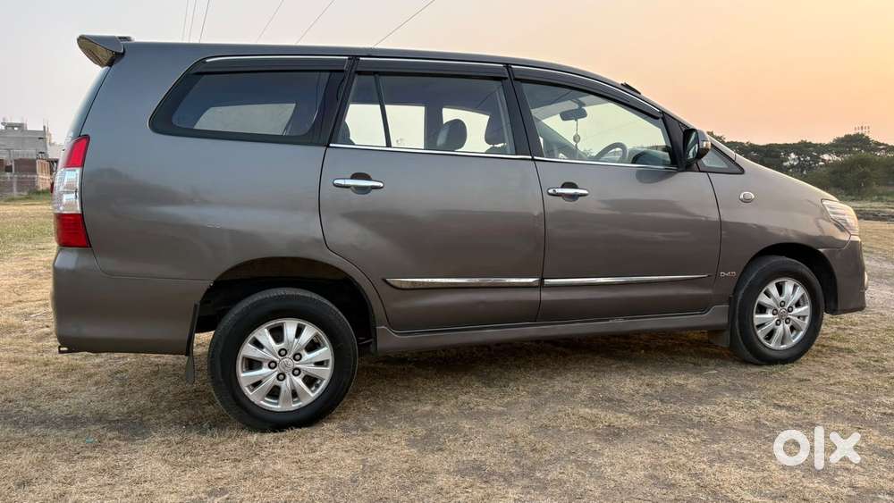 Toyota Innova 2.5 V 7 Str, 2011, Diesel