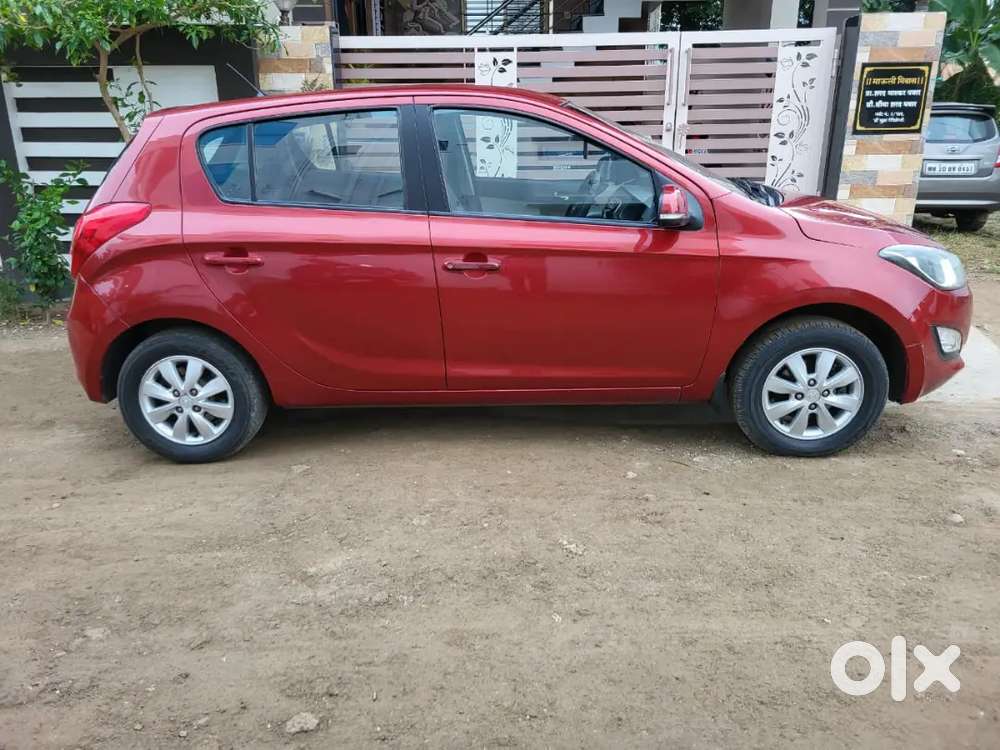 Hyundai I20 2012 Diesel 175000 Km Driven, Second Owner
