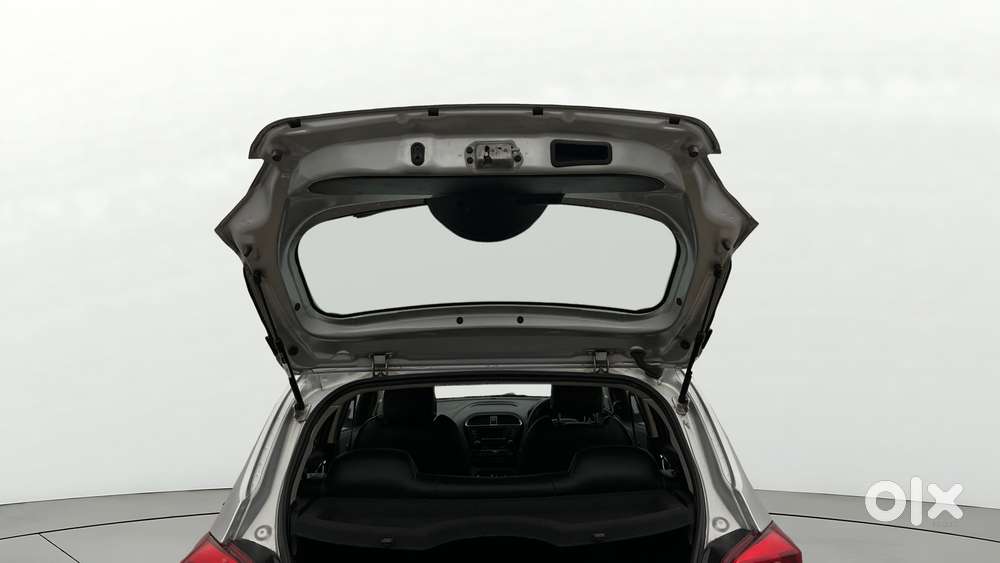 Tata Tiago 1.2 Revotron Xza, 2018, Petrol