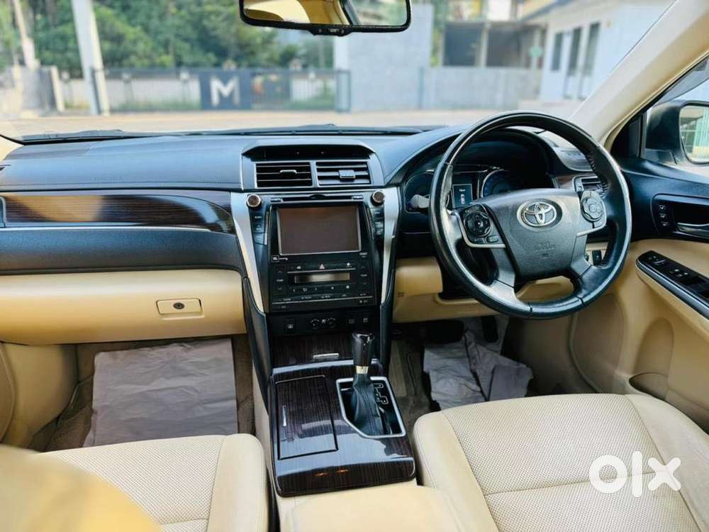 Toyota Camry Hybrid, 2017, Cng & Hybrids