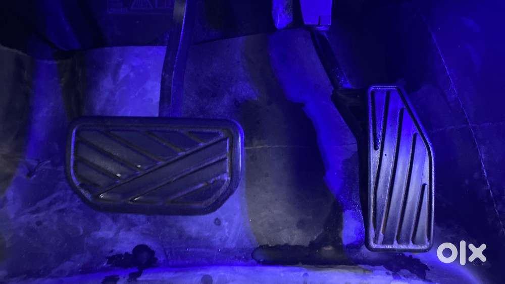 Maruti Suzuki Swift Amt Zxi, 2021, Petrol