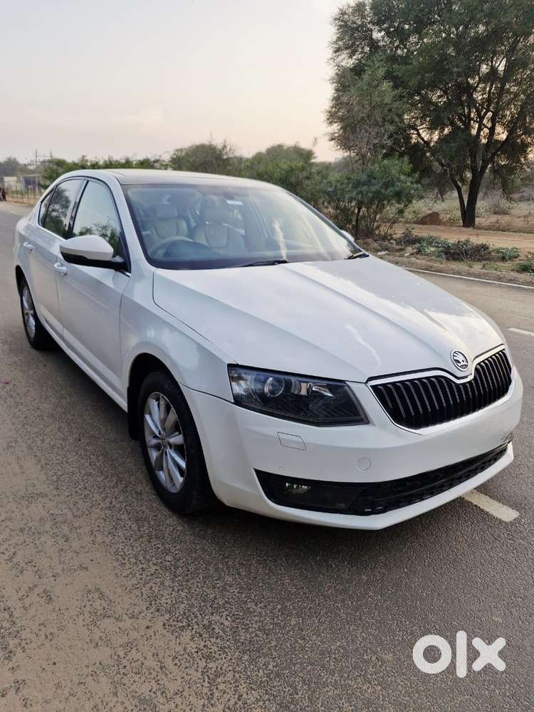 Skoda Octavia Ambition 2.0 Tdi At, 2014, Diesel